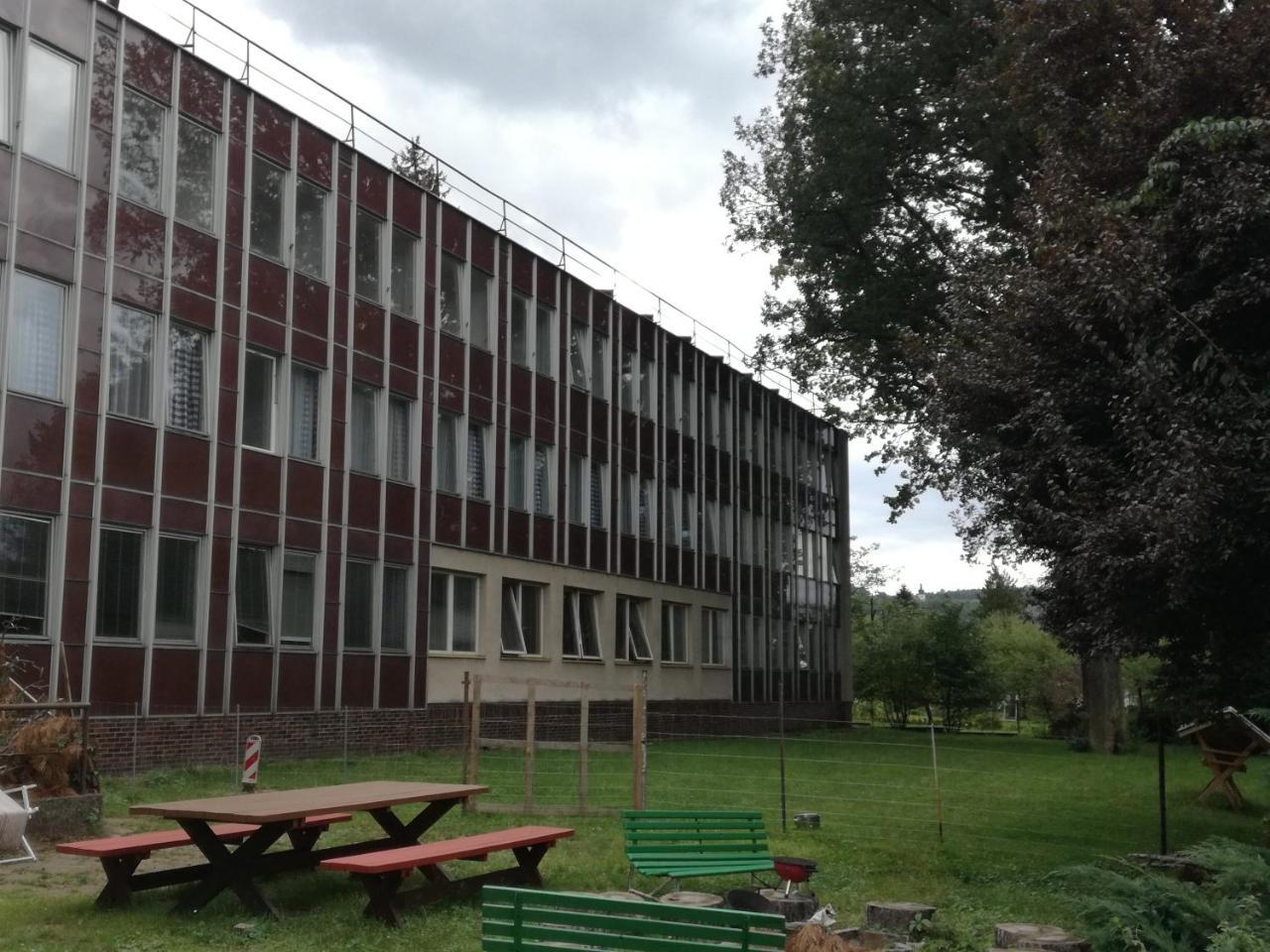 Hotel Hlaska Zlenice 外观 照片